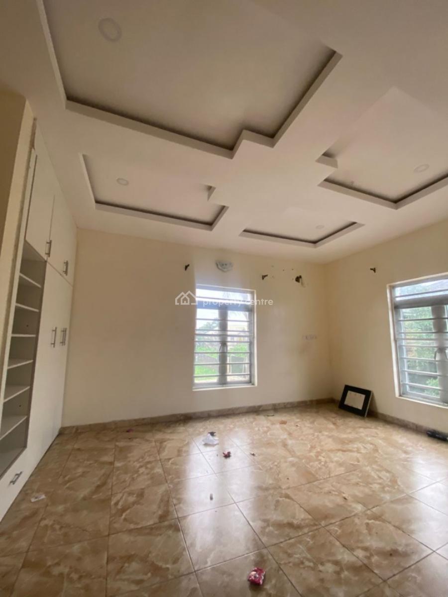 Sharp 3 Bedroom Apartment  Upstairs in Sangotedo Ajah., United Estate Sangotedo, Sangotedo, Ajah, Lagos, Flat / Apartment for Rent