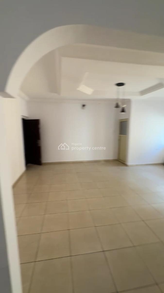 Massive 3 Bedrooms Flat Upstairs, Ocean Palm Estate, Sangotedo, Ajah, Lagos, Flat / Apartment for Rent