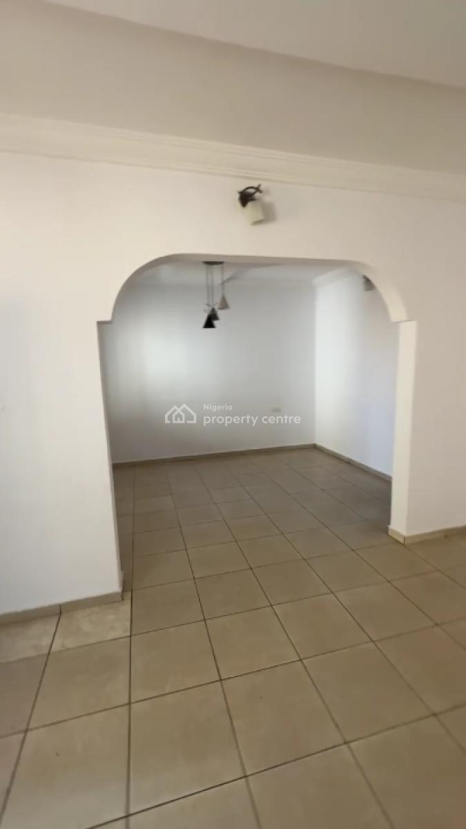 Massive 3 Bedrooms Flat Upstairs, Ocean Palm Estate, Sangotedo, Ajah, Lagos, Flat / Apartment for Rent