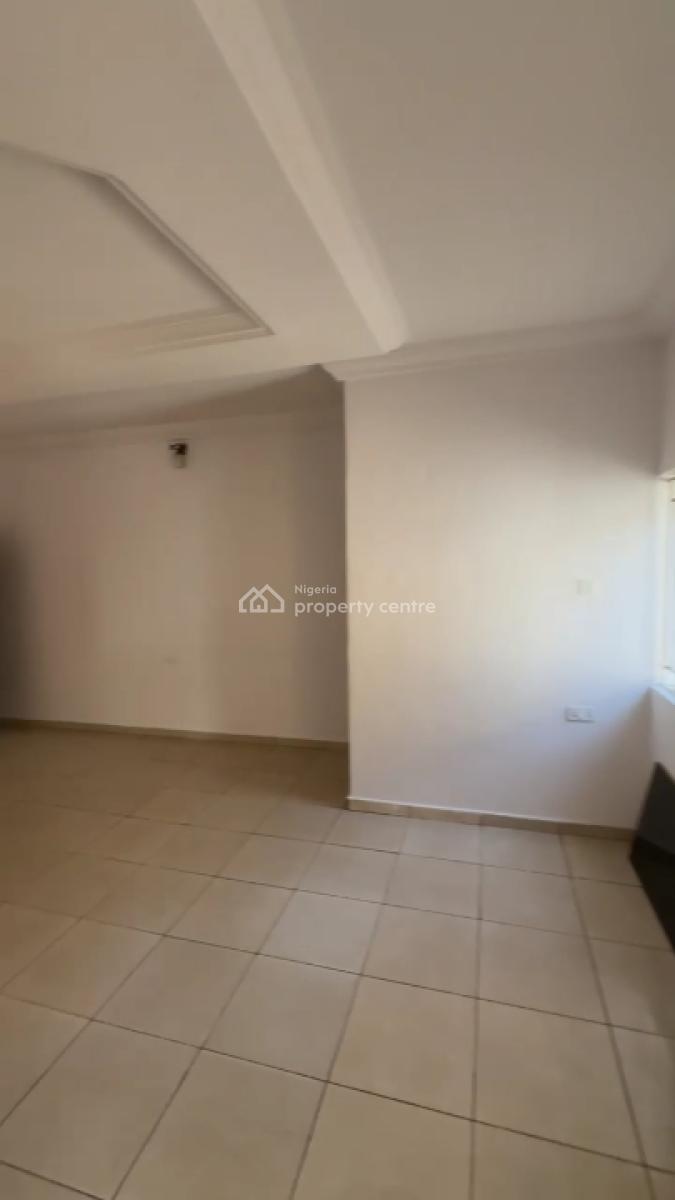 Massive 3 Bedrooms Flat Upstairs, Ocean Palm Estate, Sangotedo, Ajah, Lagos, Flat / Apartment for Rent