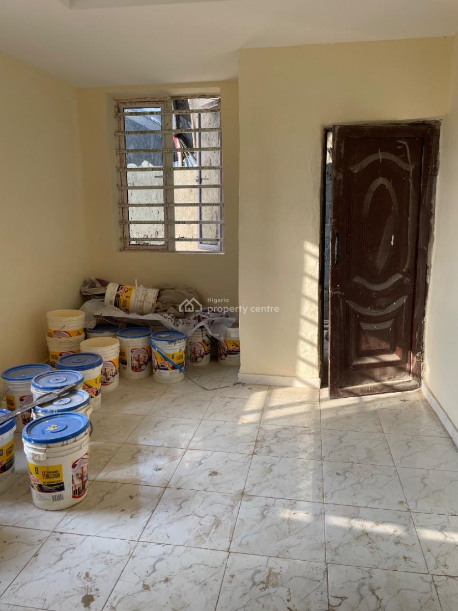 Roomself, Yabatech Back Gate, Yaba, Lagos, Self Contain (single Rooms) for Rent