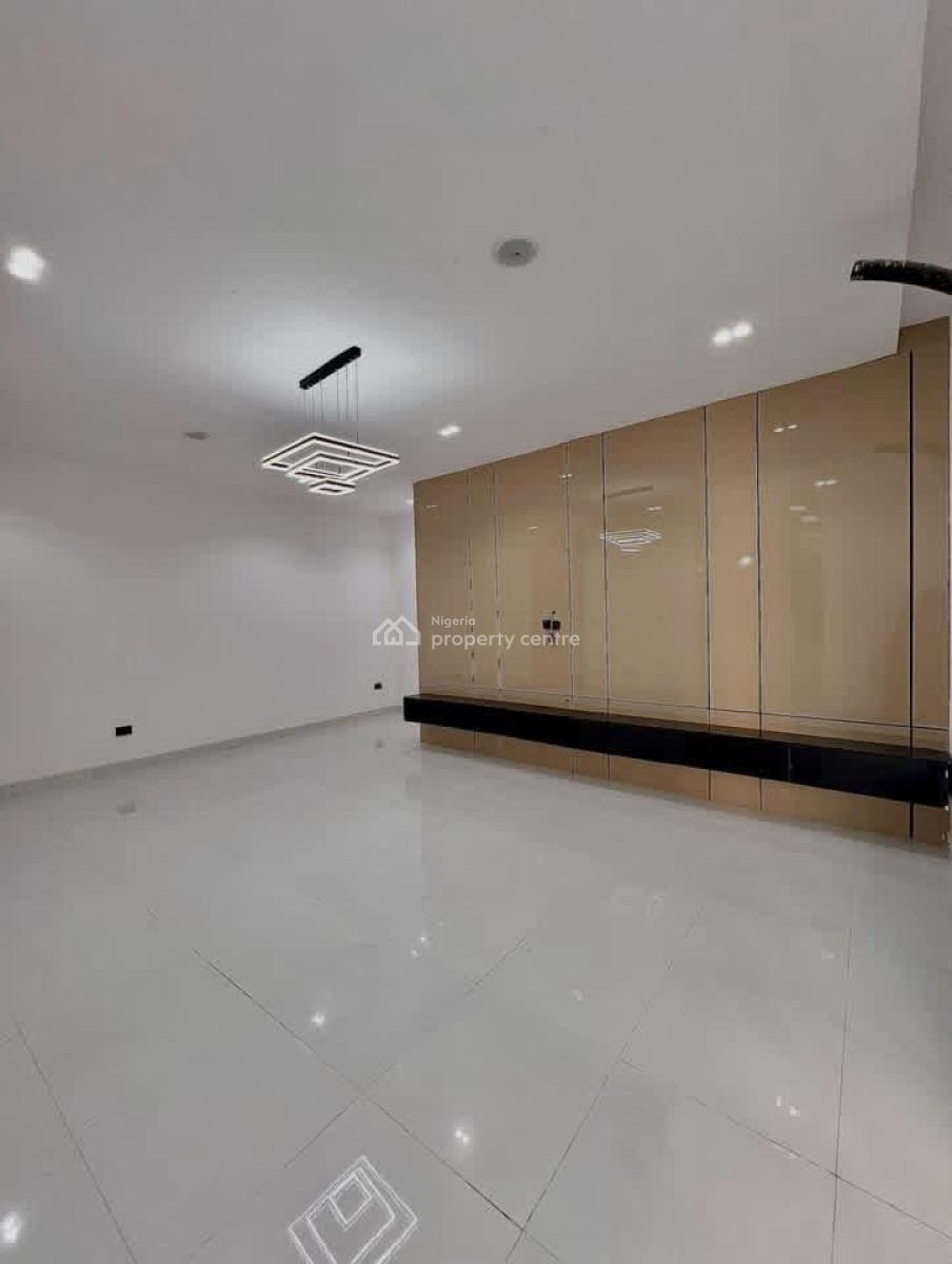 Fully Serviced 2 Bedroom Apartments, Ologolo, Lekki, Lagos, Flat / Apartment for Sale