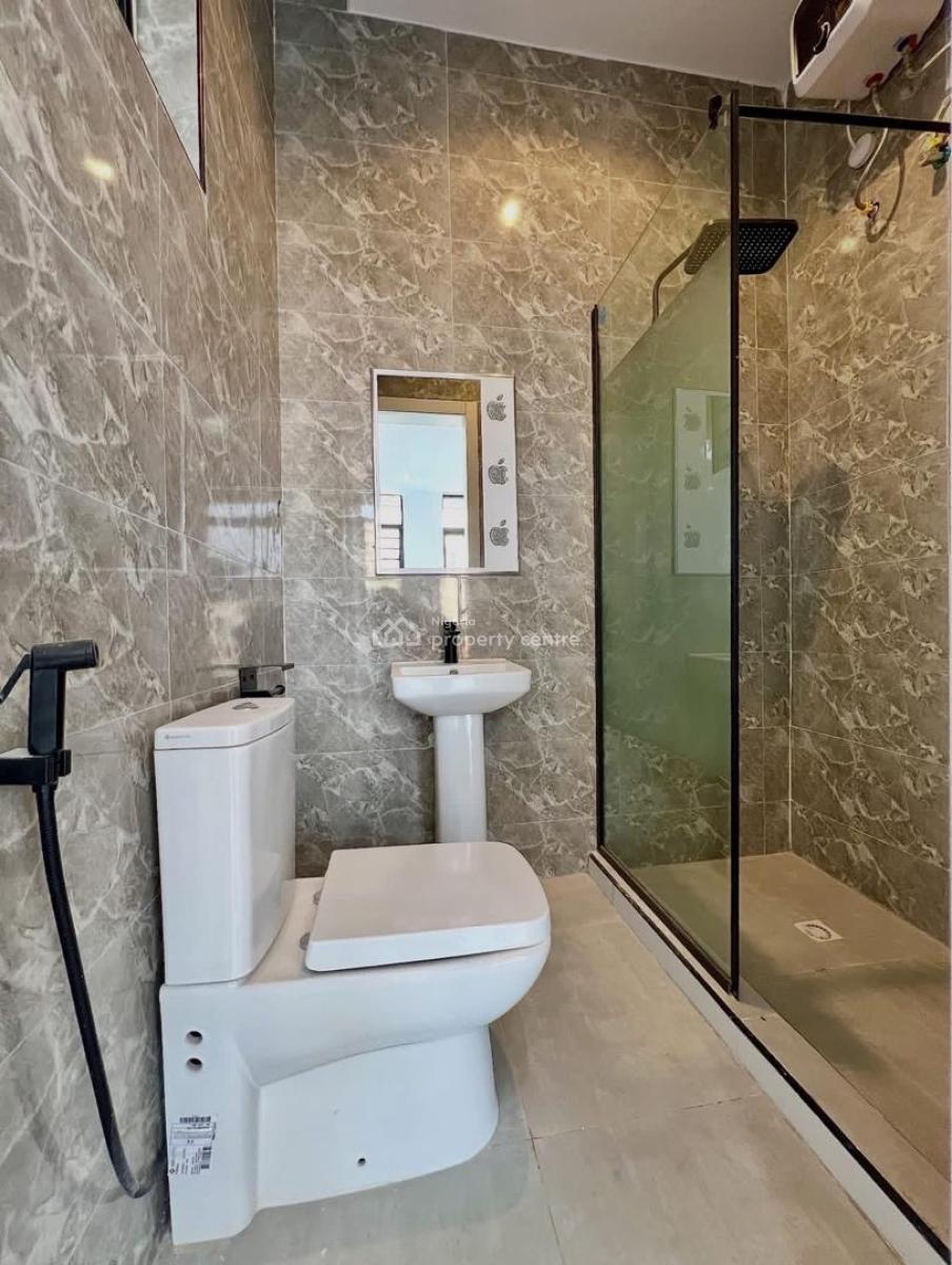 Fully Serviced 2 Bedroom Apartments, Ologolo, Lekki, Lagos, Flat / Apartment for Sale