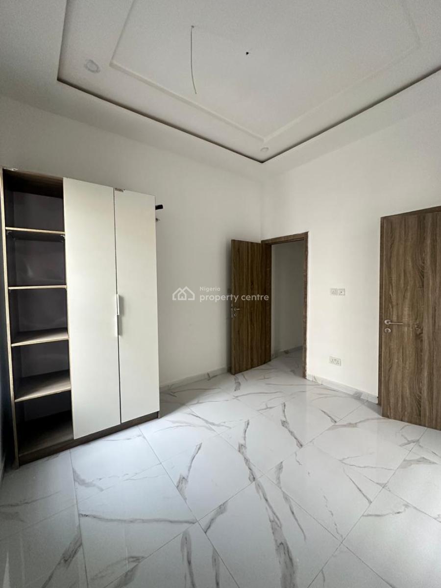 Well-built Spacious 5 Bedroom Fully Detached Duplex W/ Bq & Gate House, Chevron Drive, Lekki, Lagos, Detached Duplex for Sale