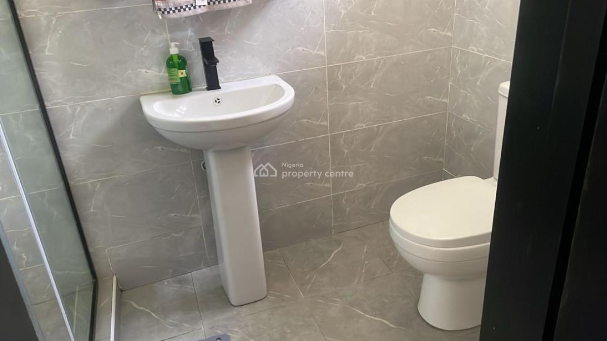 Furnished 2bedroom Flat, Adebisi Street, Alagomeji Yaba, Lagos, Alagomeji, Yaba, Lagos, Flat / Apartment for Rent