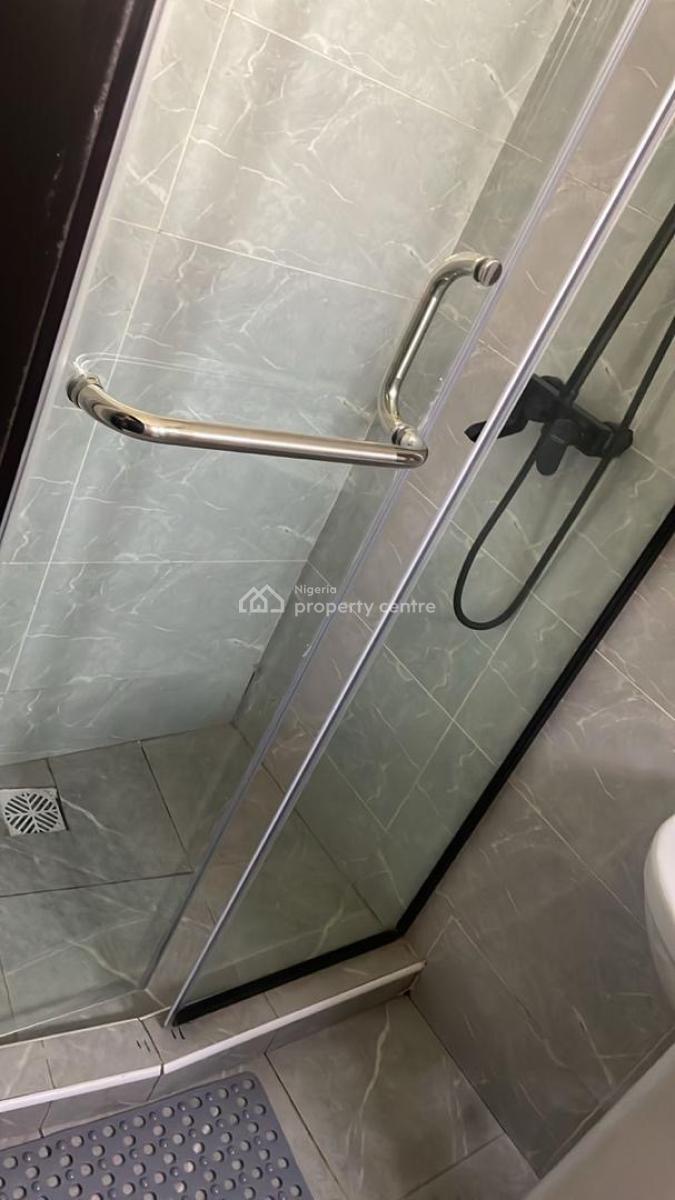 Furnished 2bedroom Flat, Adebisi Street, Alagomeji Yaba, Lagos, Alagomeji, Yaba, Lagos, Flat / Apartment for Rent