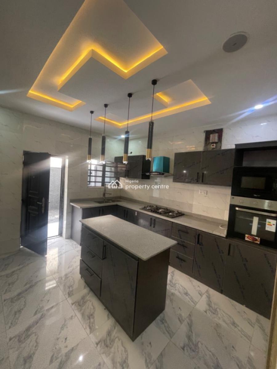 5 Bedrooom Semi Detached House with 2bq, Ajah, Lagos, Semi-detached Duplex for Sale