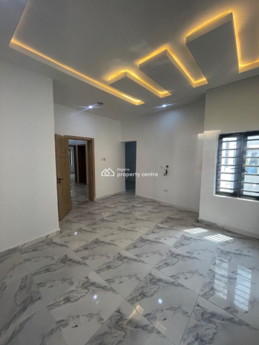 5 Bedrooom Semi Detached House with 2bq, Ajah, Lagos, Semi-detached Duplex for Sale