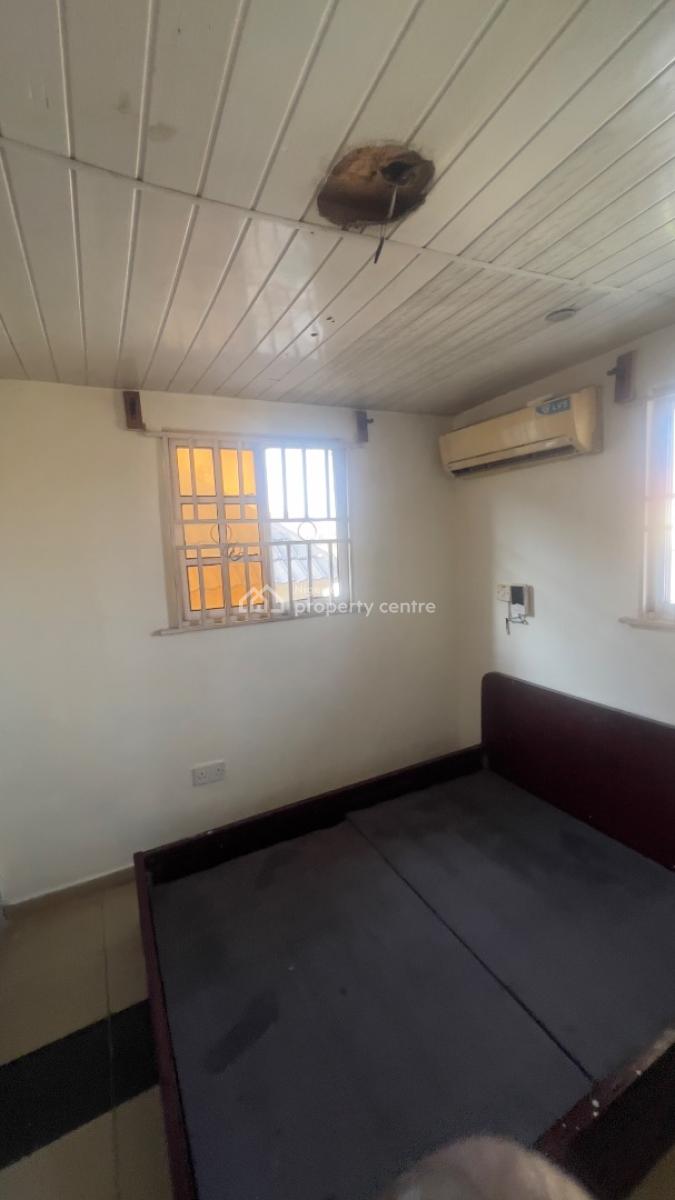 Newly Renovated Self Contained for Female, 6 Alaka Street, Abule Ijesha Off Fola Agoro, Yaba Lagos, Abule Ijesha, Yaba, Lagos, Self Contain (single Rooms) for Rent