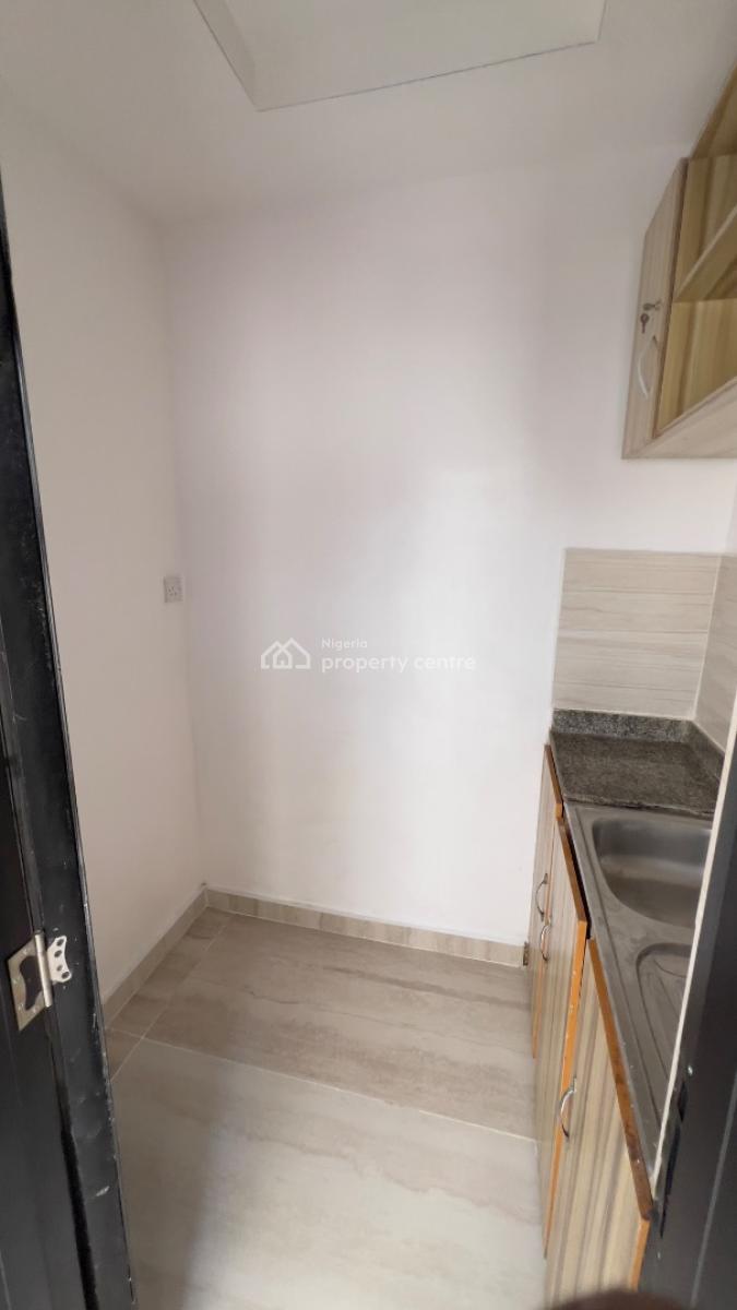 Newly Renovated/serviced One-room Self Contained for Female, 6 Alaka Street, Off Fola Agoro, Abule Ijesha, Yaba, Lagos, Self Contain (single Rooms) for Rent