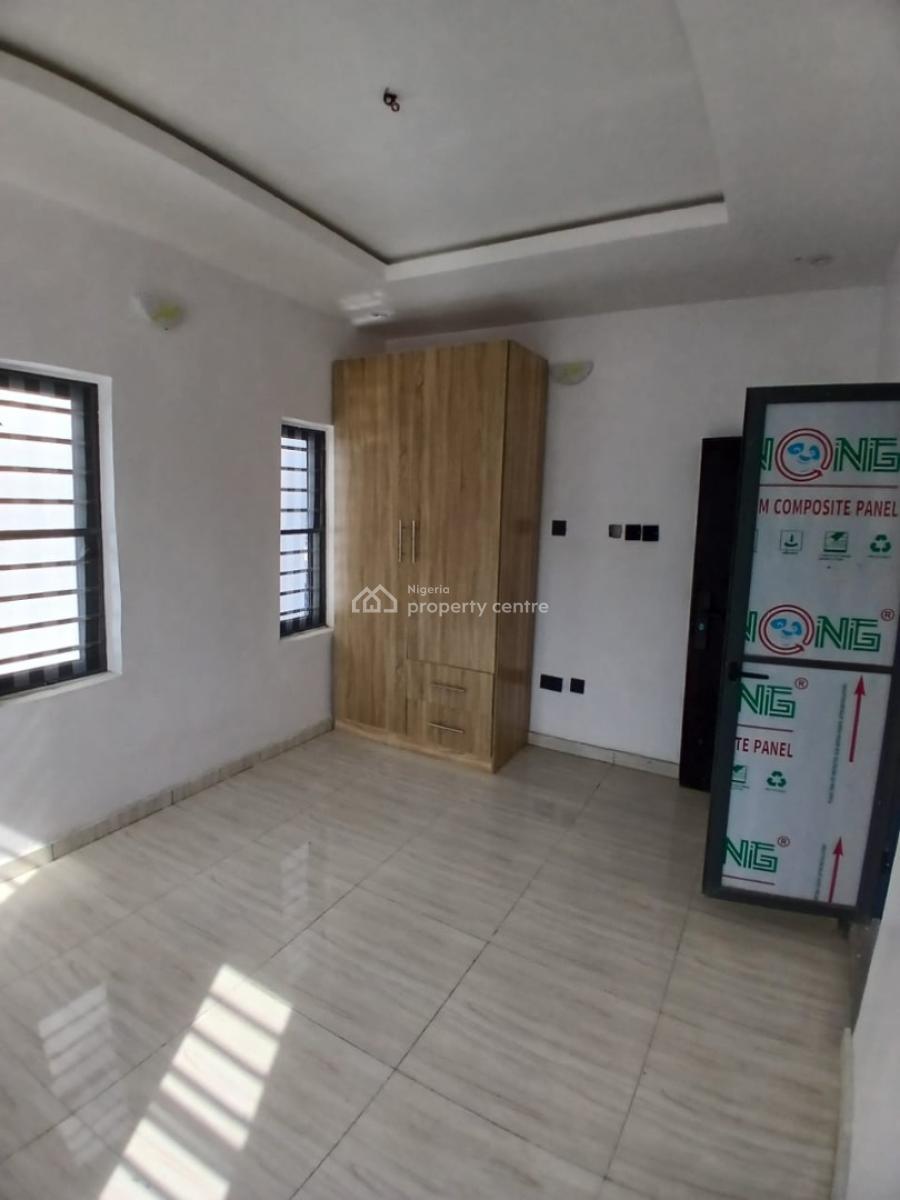 Luxury 2 Bedroom Apartment Upstairs, Sea Side Estate Badore, Badore, Ajah, Lagos, Flat / Apartment for Rent