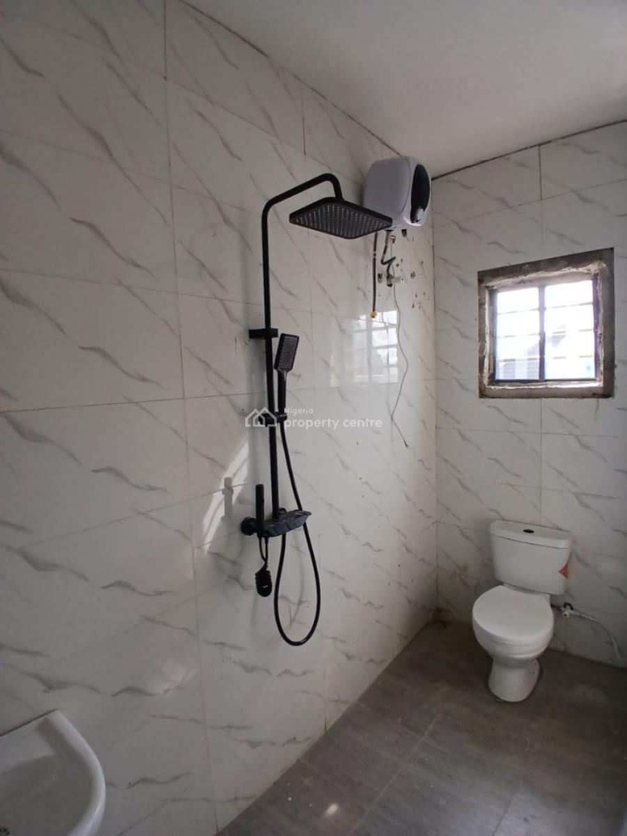 Luxury 2 Bedroom Apartment Upstairs, Sea Side Estate Badore, Badore, Ajah, Lagos, Flat / Apartment for Rent