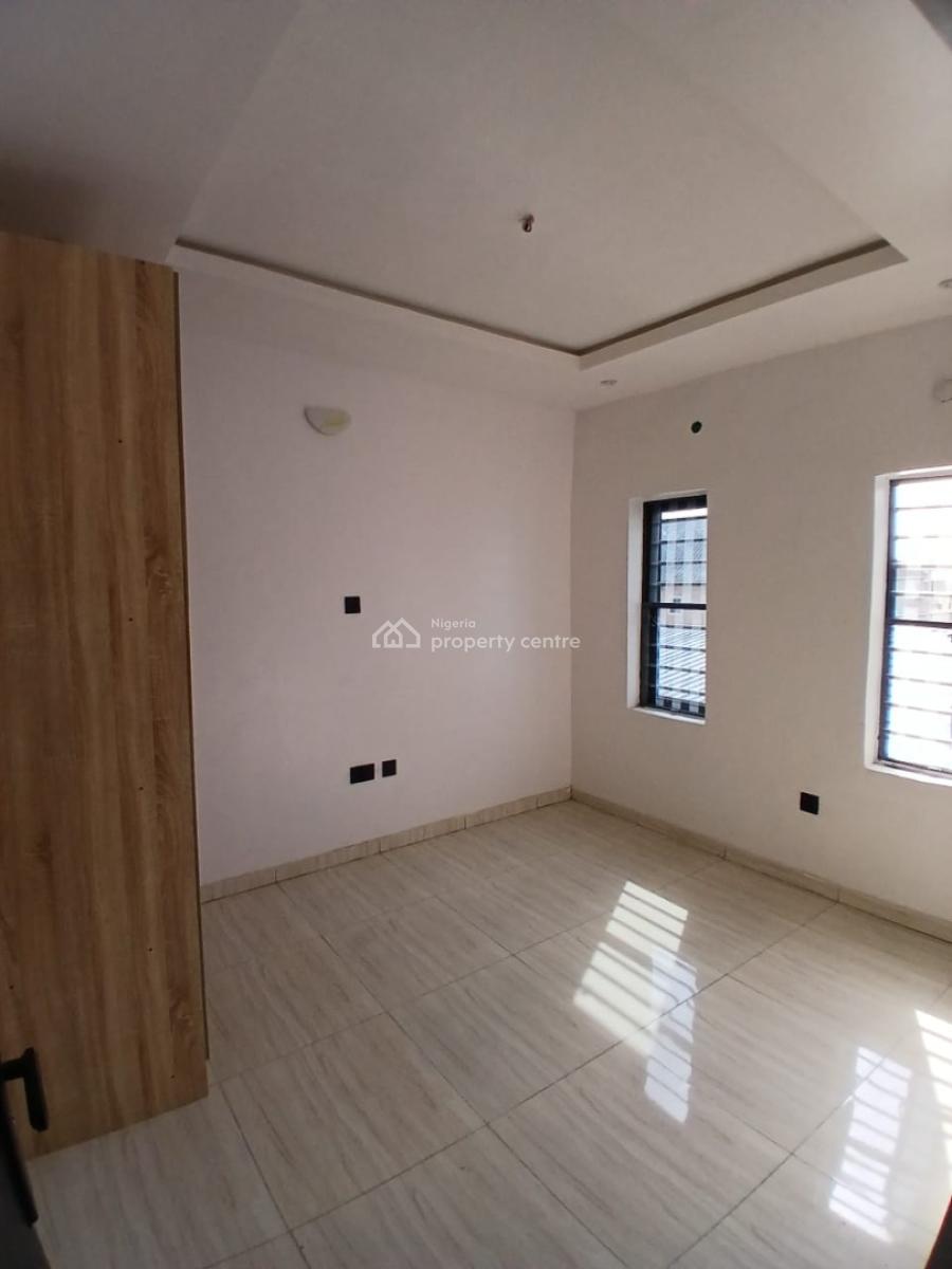 Luxury 2 Bedroom Apartment Upstairs, Sea Side Estate Badore, Badore, Ajah, Lagos, Flat / Apartment for Rent