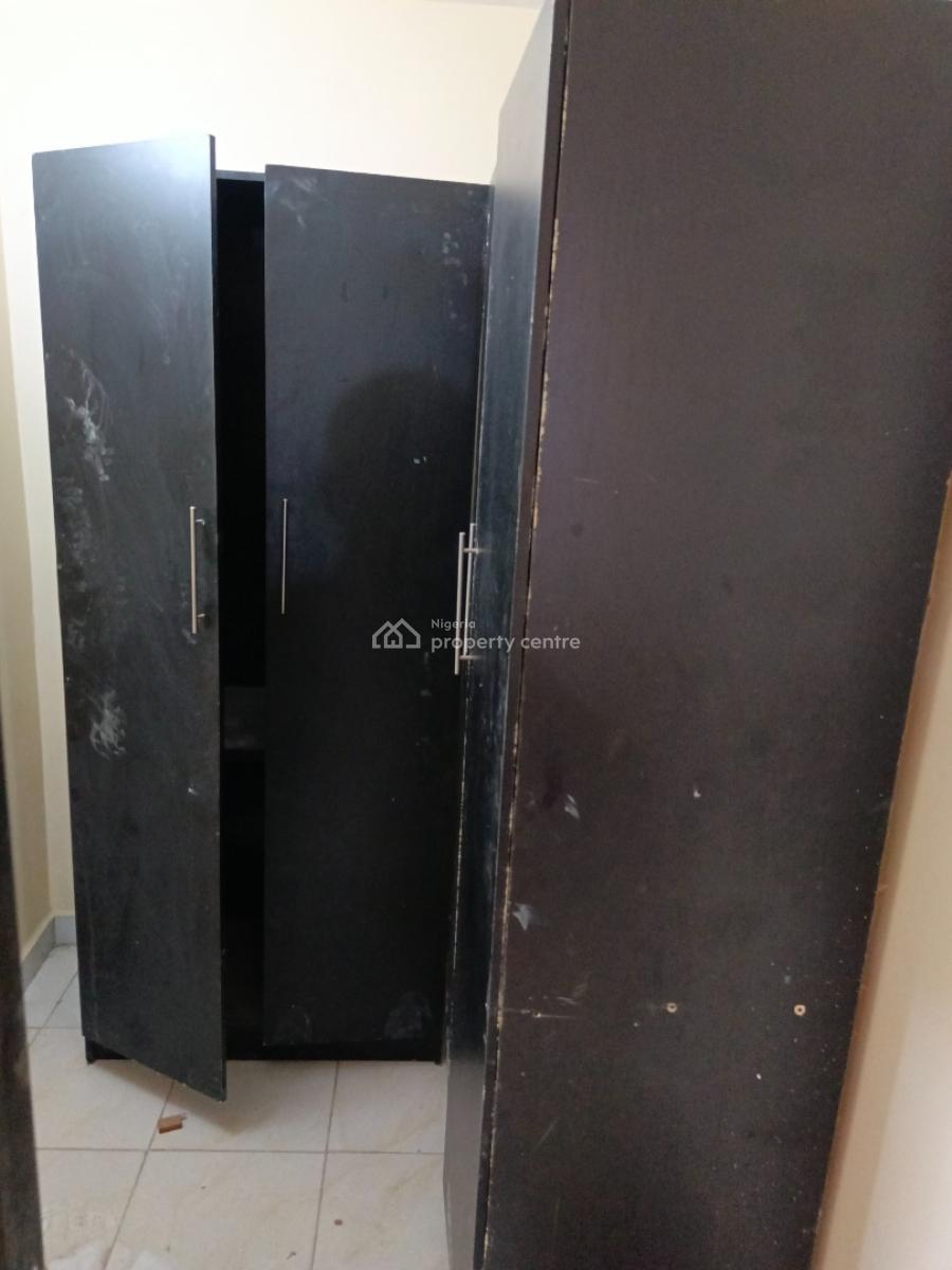 Clean Serviced 2 Bedroom, Comes with Acs and Generator, Utako Tarred Road, Utako, Abuja, Flat / Apartment for Rent