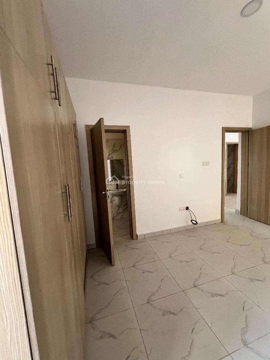 a Well Built Room and Parlor, Abraham Adesunya Ajah, Lekki Phase 2, Lekki, Lagos, Mini Flat (room and Parlour) for Rent