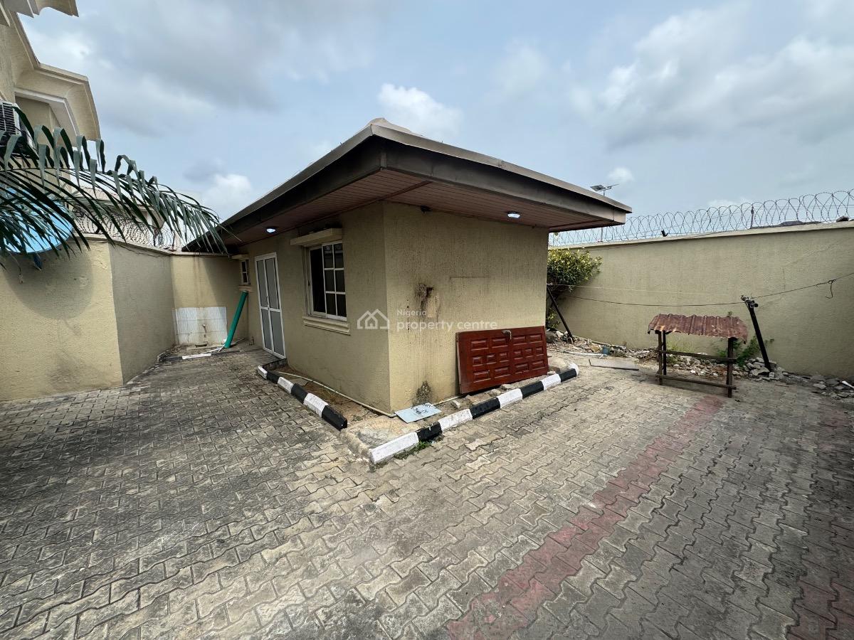 a Room Selfcon in Lekki Phase 1., Lekki Phase 1, Lekki, Lagos, Self Contain (single Rooms) for Rent