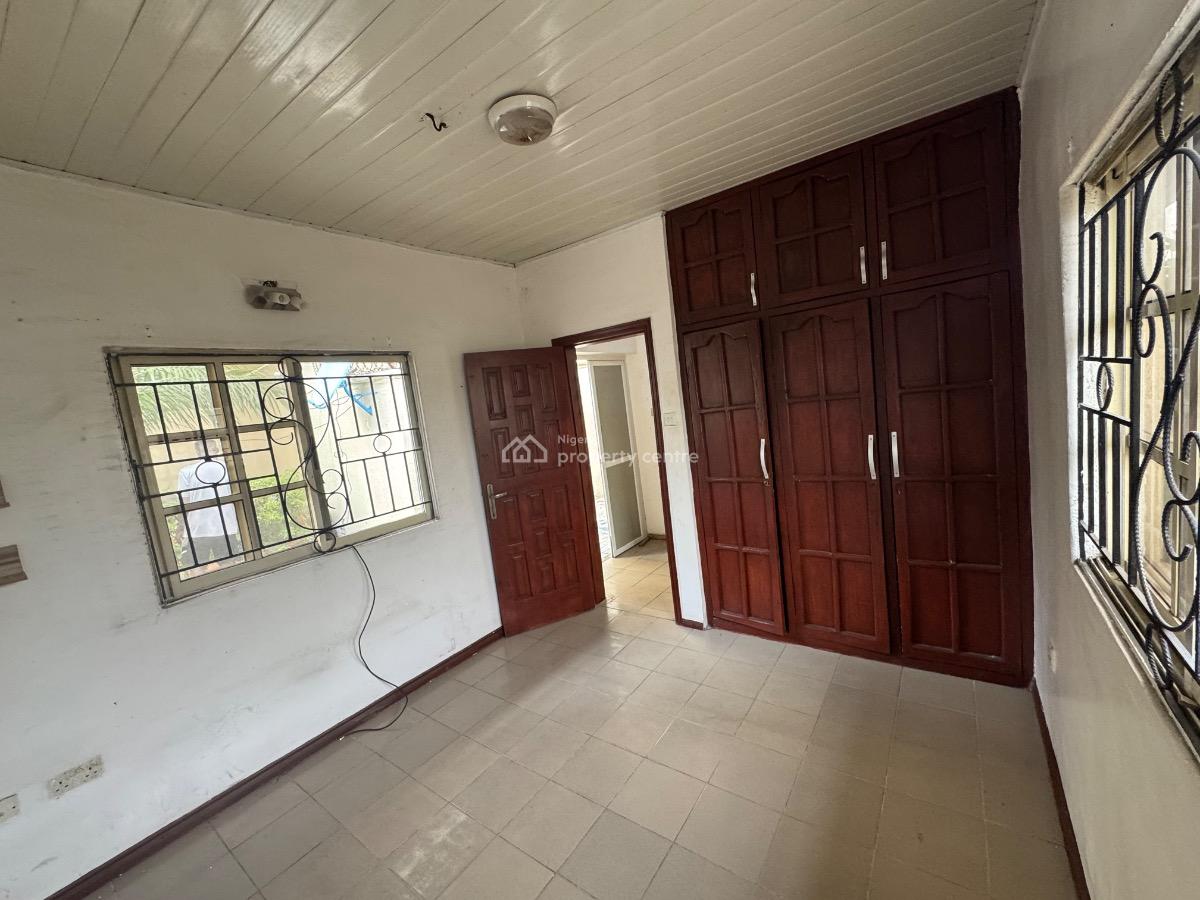 a Room Selfcon in Lekki Phase 1., Lekki Phase 1, Lekki, Lagos, Self Contain (single Rooms) for Rent