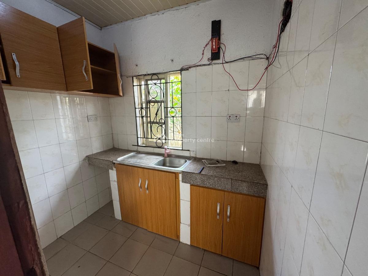 a Room Selfcon in Lekki Phase 1., Lekki Phase 1, Lekki, Lagos, Self Contain (single Rooms) for Rent