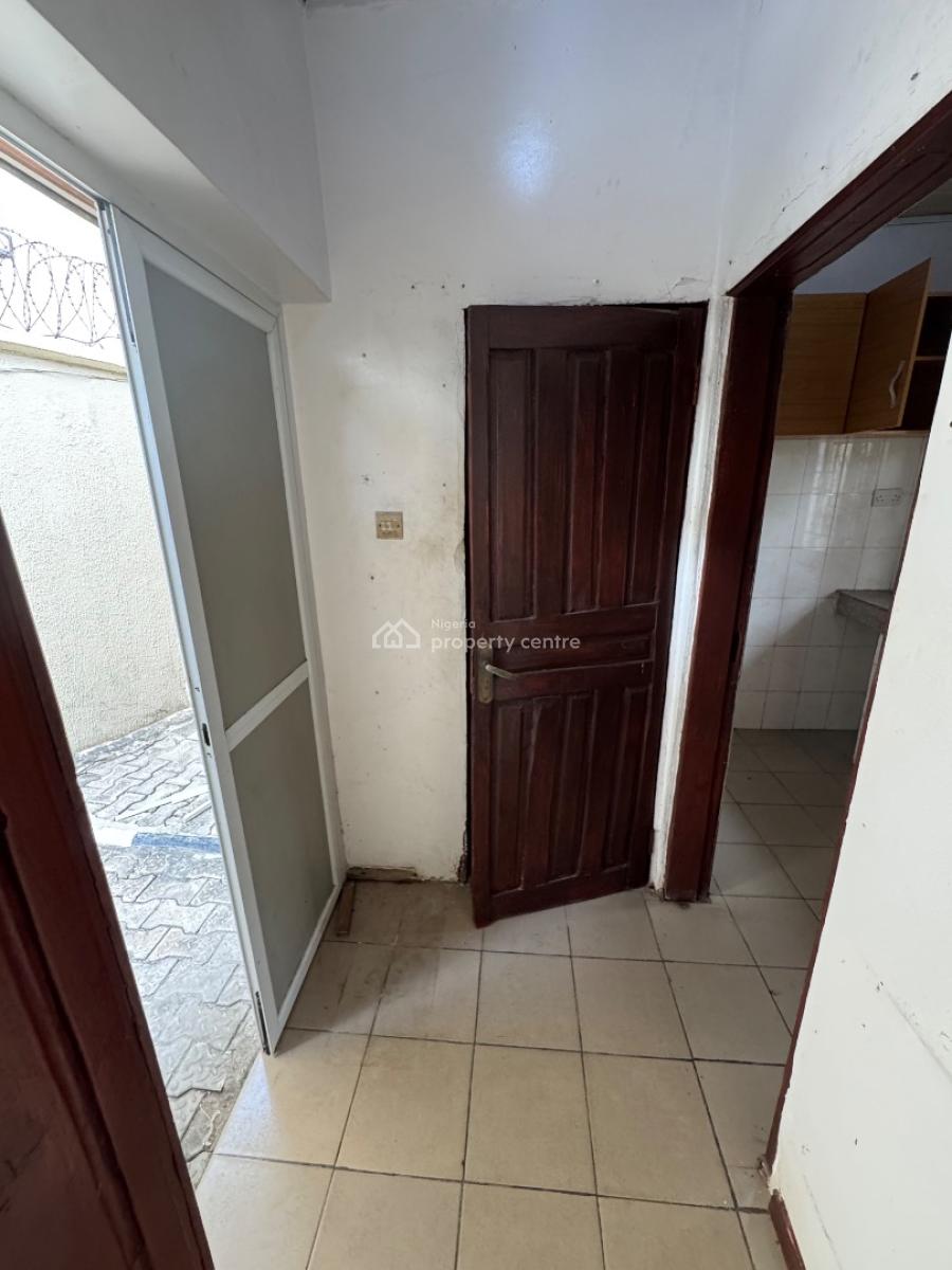 a Room Selfcon in Lekki Phase 1., Lekki Phase 1, Lekki, Lagos, Self Contain (single Rooms) for Rent