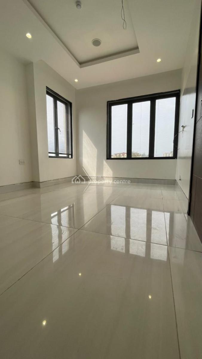 4-bedroom Maisonette + Bq -- Old Ikoyi, Old Ikoyi, Ikoyi, Lagos, Flat / Apartment for Sale