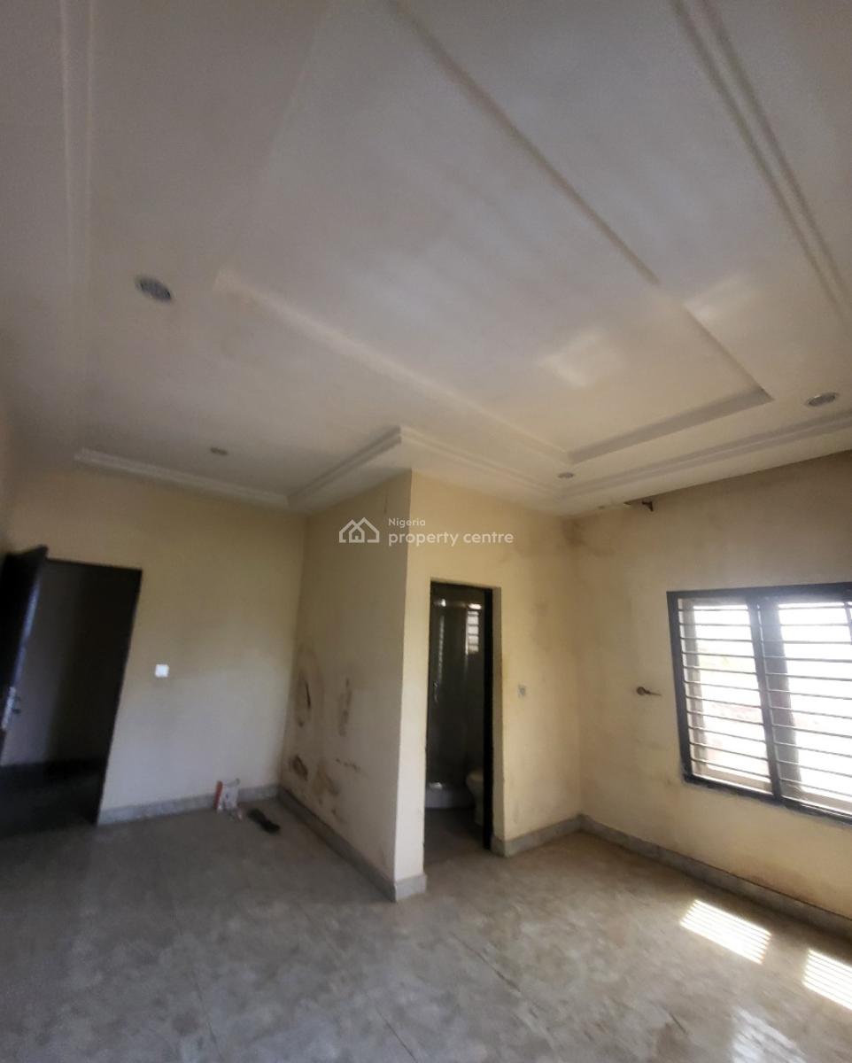 Luxurious Massive 2 Bedrooms Flat, By Old Secretariat, Garki, Abuja, Flat / Apartment for Rent