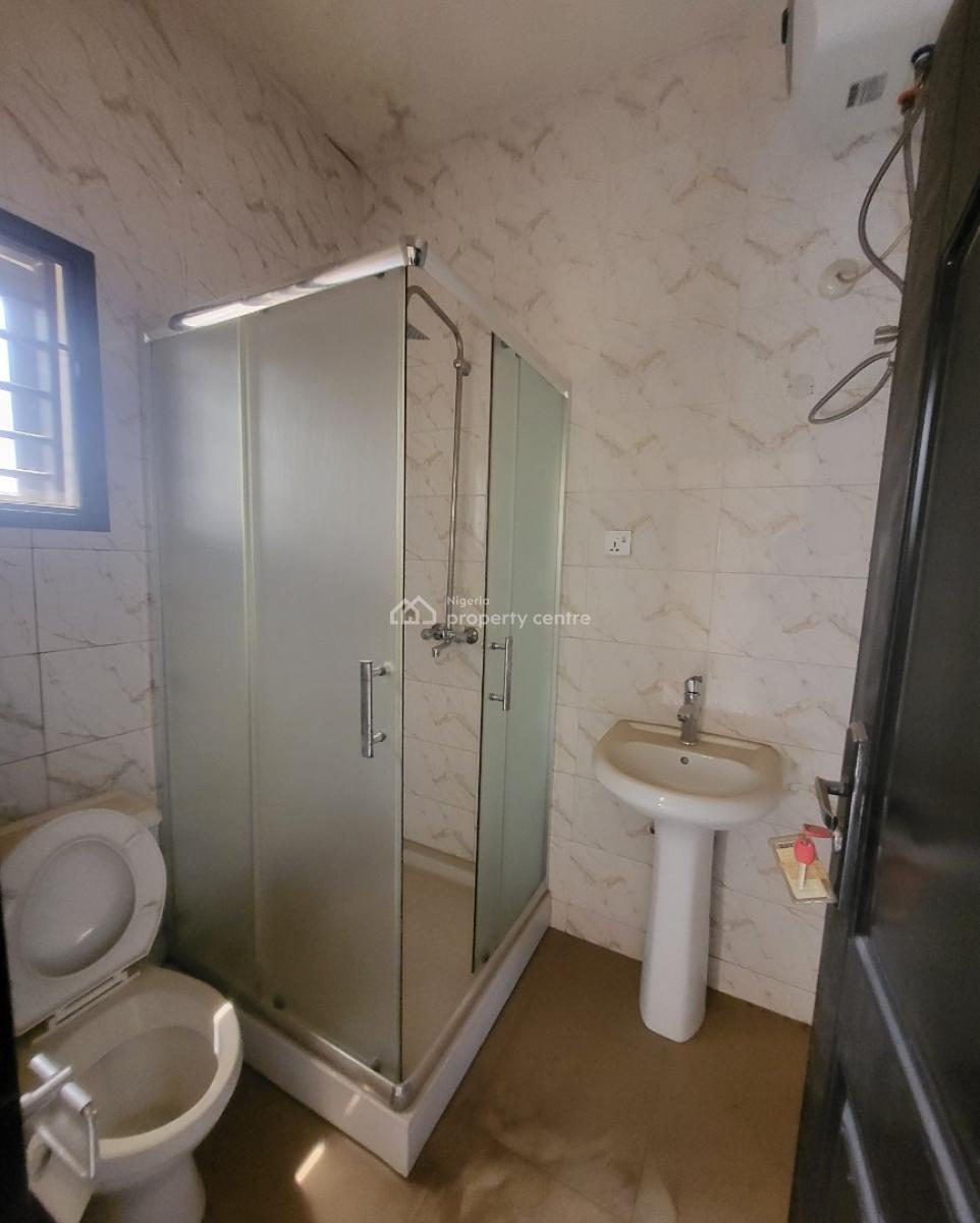 Luxurious Massive 2 Bedrooms Flat, By Old Secretariat, Garki, Abuja, Flat / Apartment for Rent