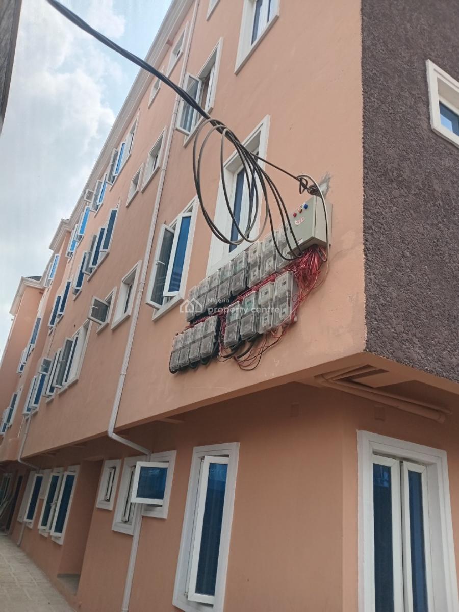 Washington Dc Roomself Con, Iwaya Off Onike Yaba, Yaba, Lagos, Self Contain (single Rooms) for Rent