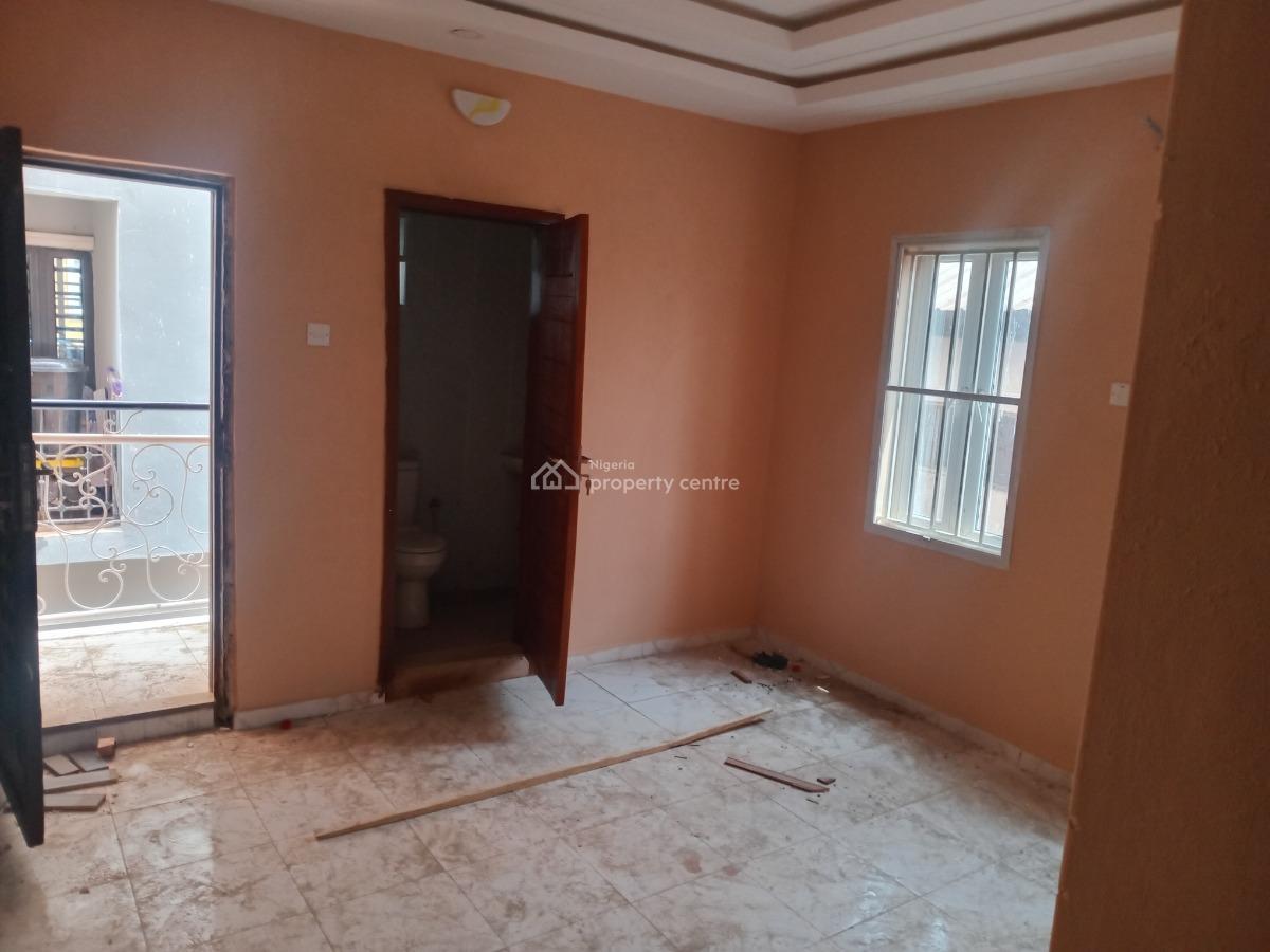 Washington Dc Roomself Con, Iwaya Off Onike Yaba, Yaba, Lagos, Self Contain (single Rooms) for Rent