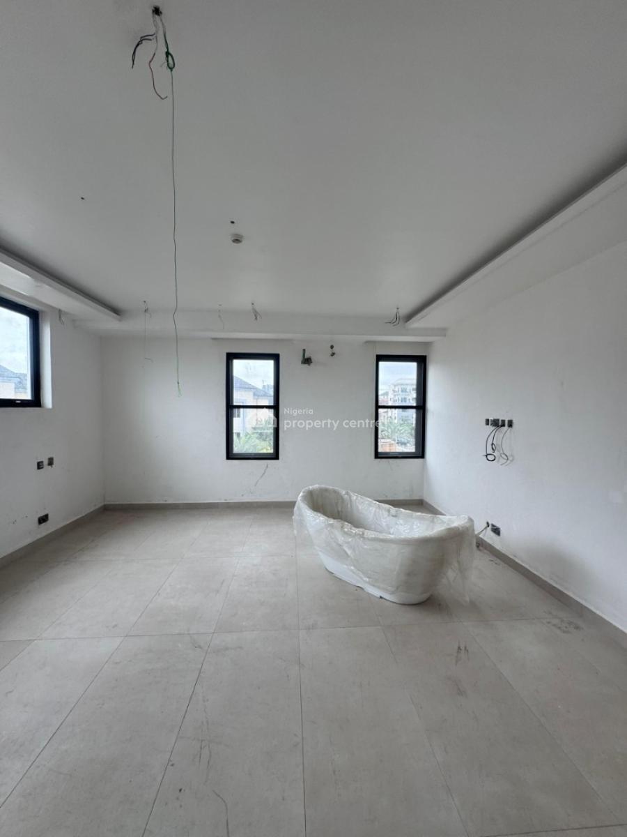 Aesthetically Pleasing 4 Bedroom Maisonette Within Exclusivity, Banana Island, Ikoyi, Lagos, Flat / Apartment for Sale