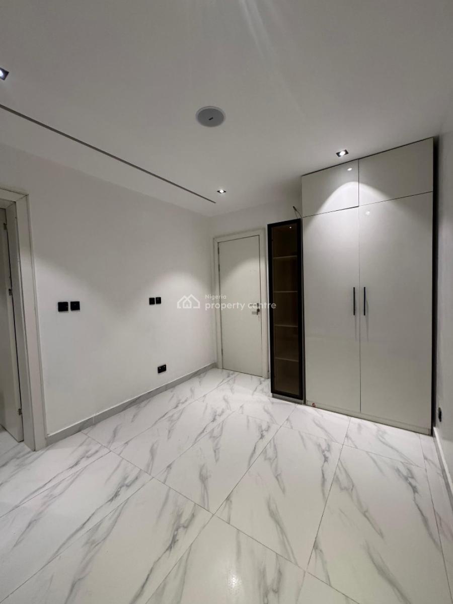 Brand New 2bed Apartment  Pool  Gym, Lekki Phase 1, Lekki, Lagos, Flat / Apartment for Rent