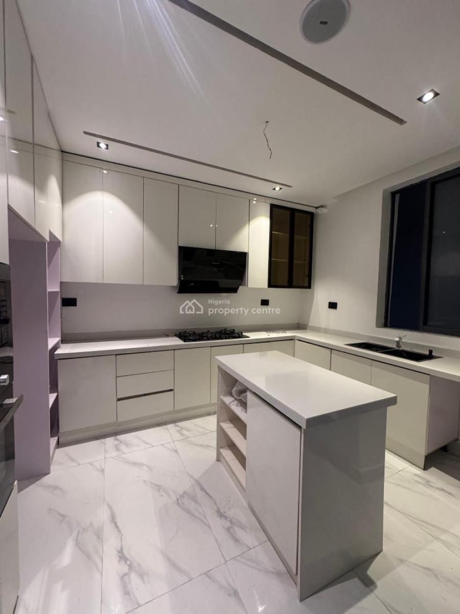 Brand New 2bed Apartment  Pool  Gym, Lekki Phase 1, Lekki, Lagos, Flat / Apartment for Rent