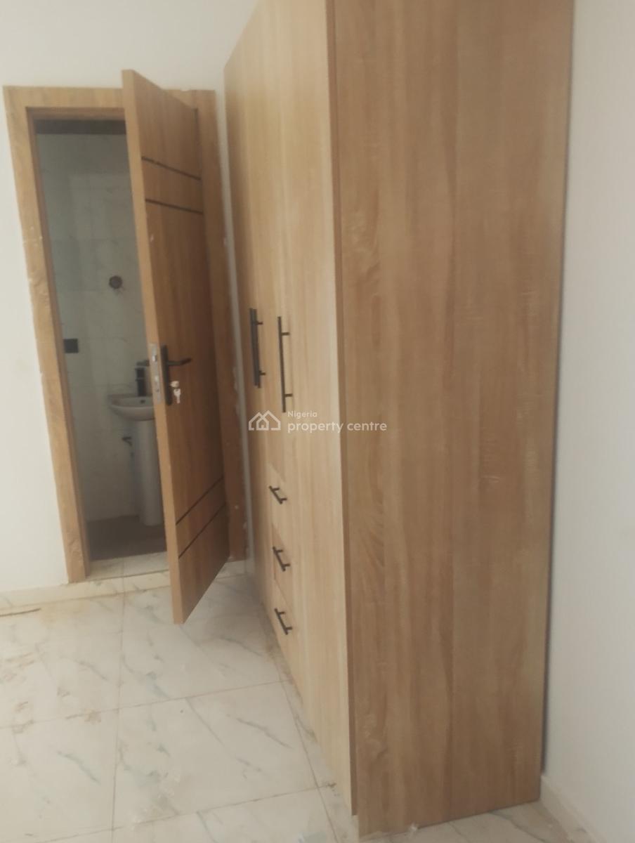 5 Bedroom Duplex, Alh Kareem Street, Olowora, Magodo, Lagos, Detached Duplex for Sale