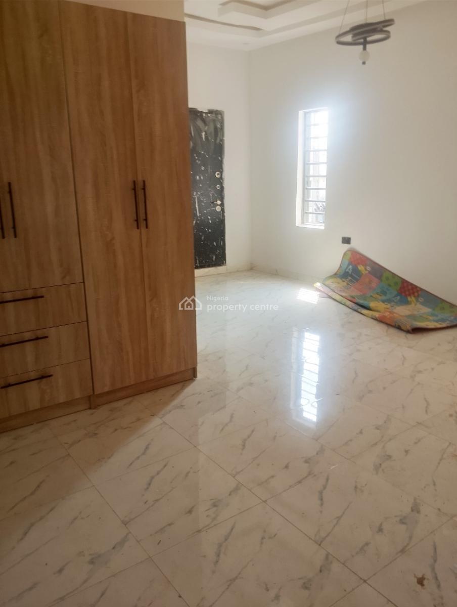 5 Bedroom Duplex, Alh Kareem Street, Olowora, Magodo, Lagos, Detached Duplex for Sale