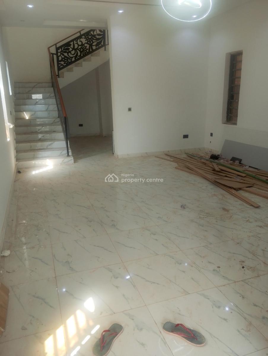 5 Bedroom Duplex, Alh Kareem Street, Olowora, Magodo, Lagos, Detached Duplex for Sale