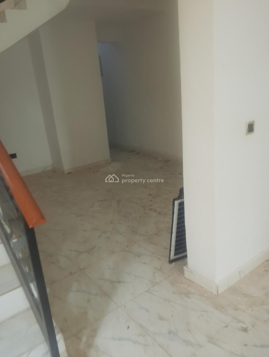 5 Bedroom Duplex, Alh Kareem Street, Olowora, Magodo, Lagos, Detached Duplex for Sale