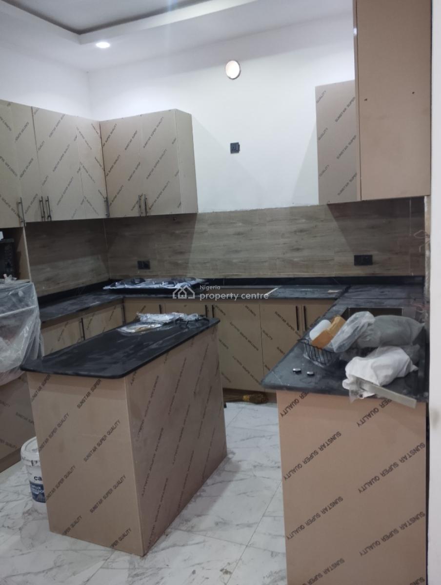 5 Bedroom Duplex, Alh Kareem Street, Olowora, Magodo, Lagos, Detached Duplex for Sale