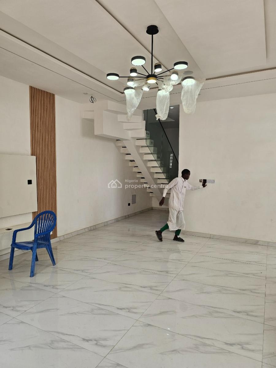 4bedrooms Semi Detached Duplex, Ikota, Lekki, Lagos, Semi-detached Duplex for Rent