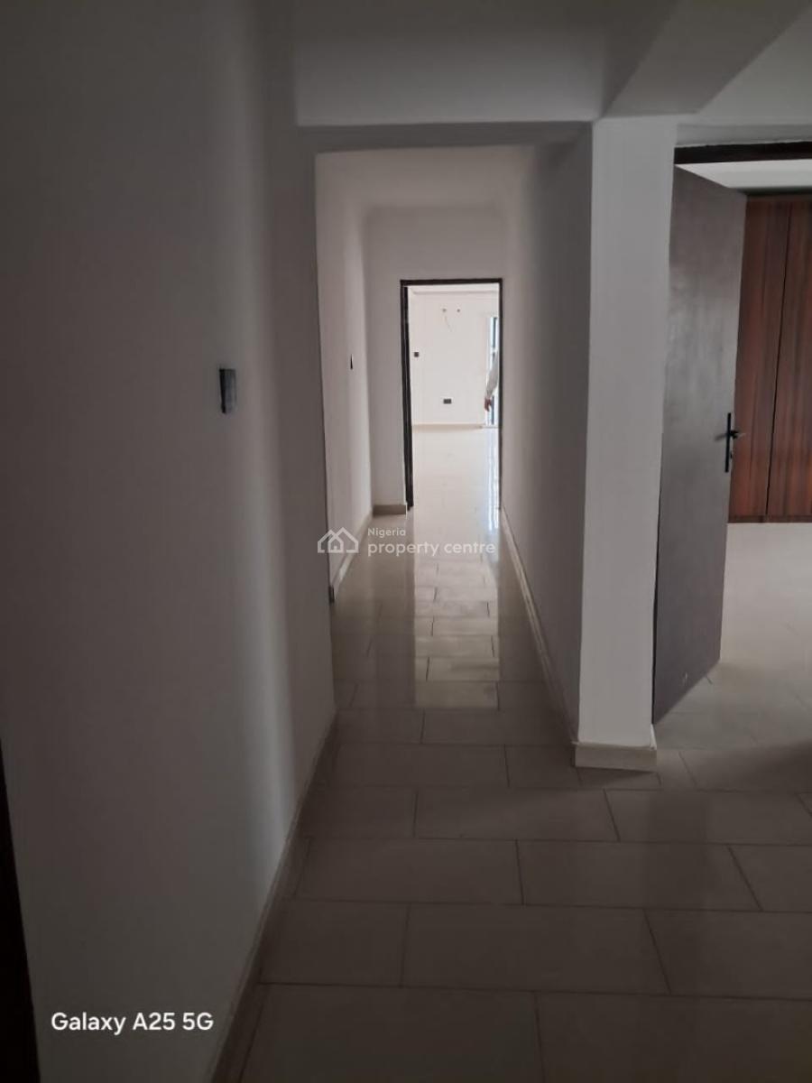 Spacious 3 Bedroom Flat with Bq, Ikeja Gra, Ikeja, Lagos, Flat / Apartment for Rent