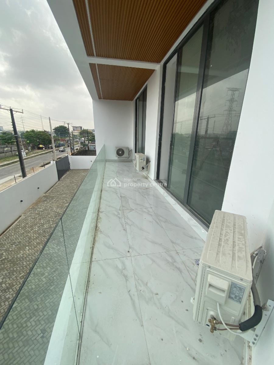 Luxurious Finished One Bedroom Apartment, Lekki Phase 1, Lekki, Lagos, Mini Flat (room and Parlour) for Sale