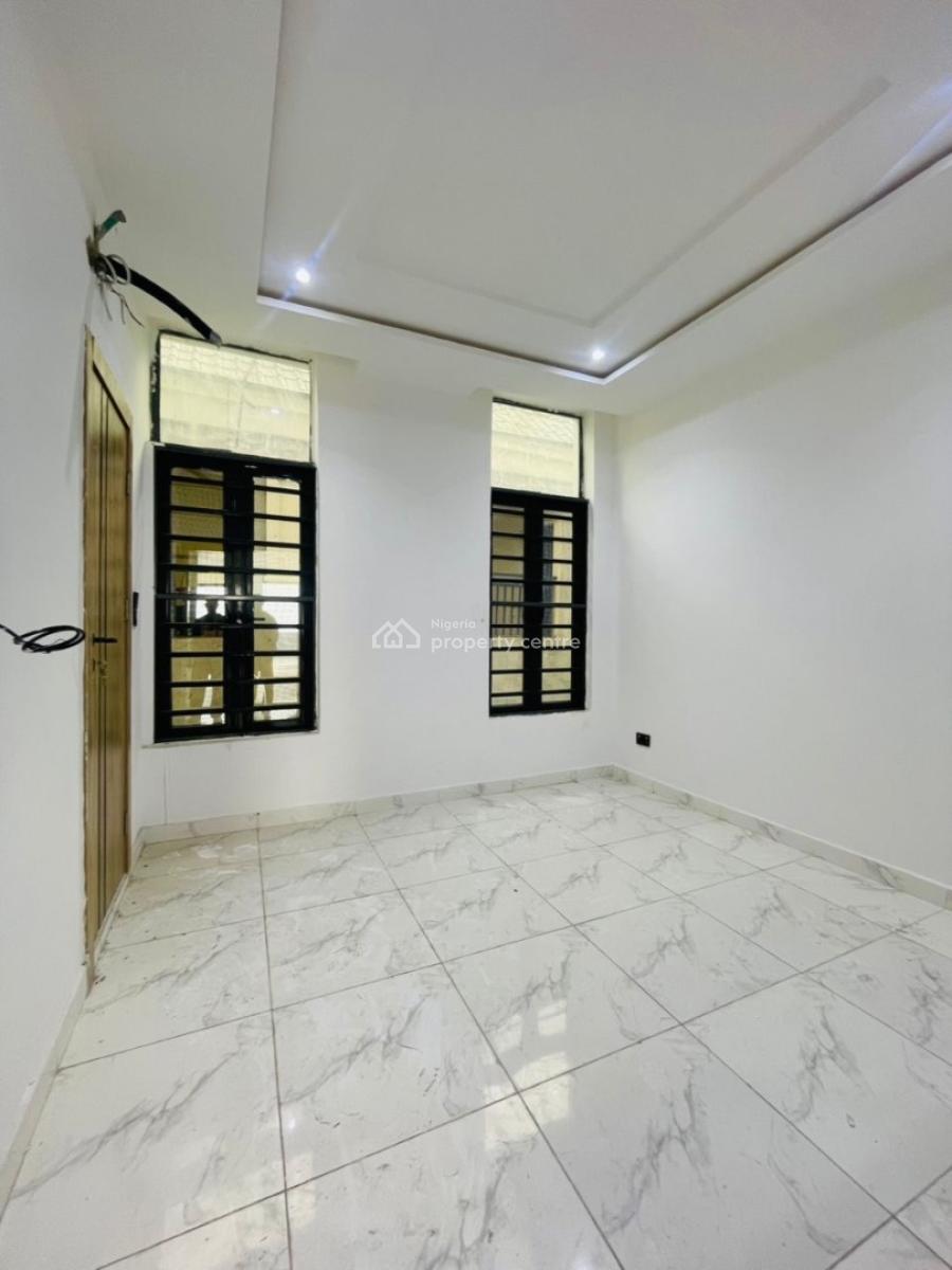 Well Spacious 4 Bedroom Terrace Duplex, Ologolo, Lekki, Lagos, Terraced Duplex for Sale