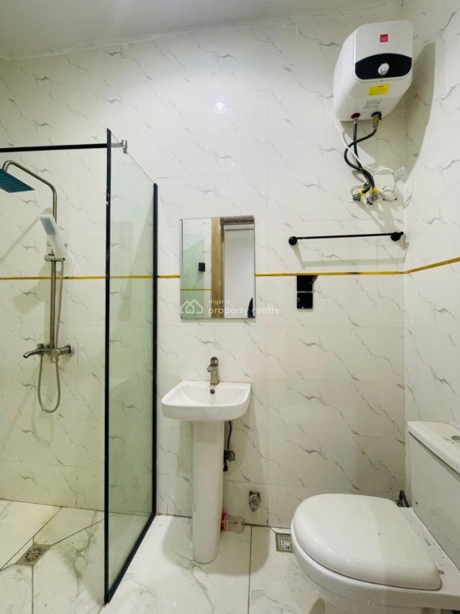 Well Spacious 4 Bedroom Terrace Duplex, Ologolo, Lekki, Lagos, Terraced Duplex for Sale