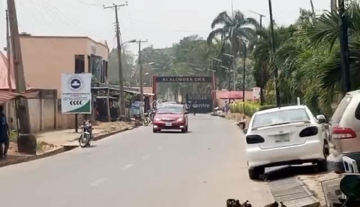 Over 4 Plots of Land, Alalubosa Road, Ibadan, Oyo, Commercial Land for Sale