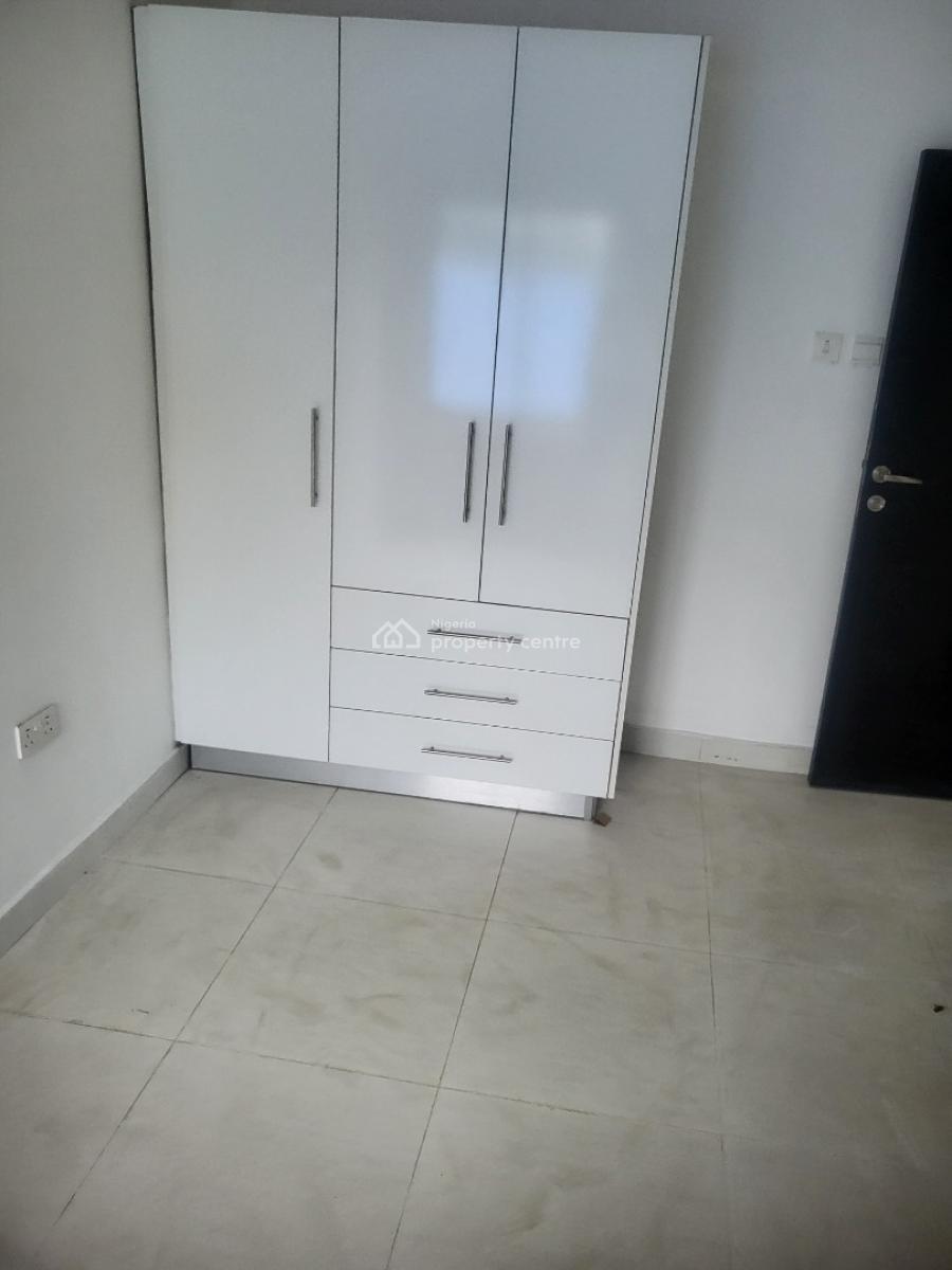 3 Bedrooms Flat Plus Bq, Off Obafemi Awolowo Road, Alausa, Ikeja, Lagos, Flat / Apartment for Rent