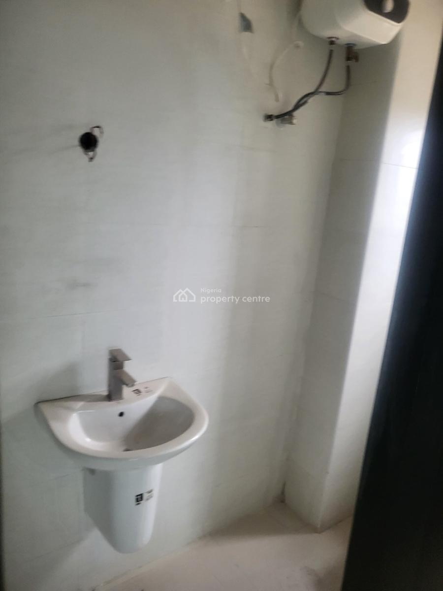 3 Bedrooms Flat Plus Bq, Off Obafemi Awolowo Road, Alausa, Ikeja, Lagos, Flat / Apartment for Rent