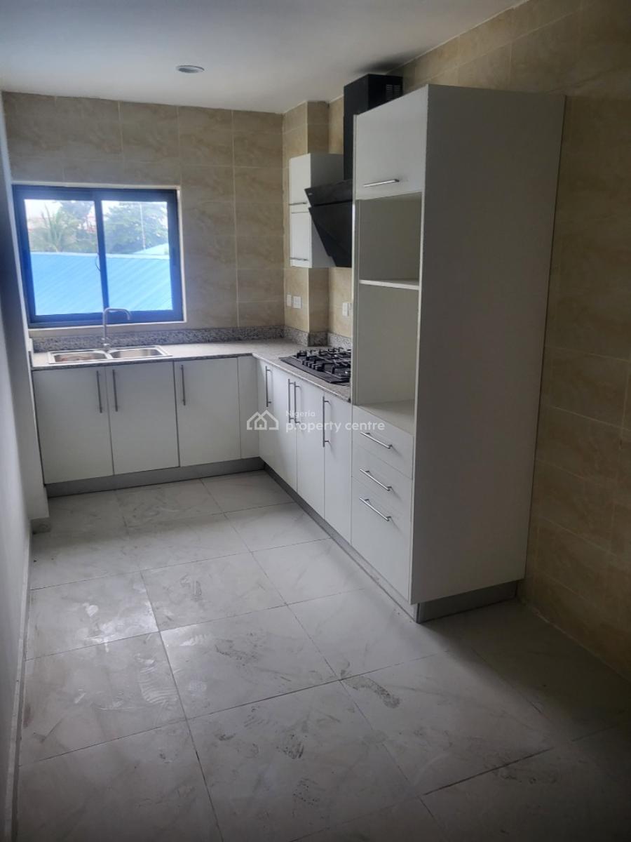 3 Bedrooms Flat Plus Bq, Off Obafemi Awolowo Road, Alausa, Ikeja, Lagos, Flat / Apartment for Rent
