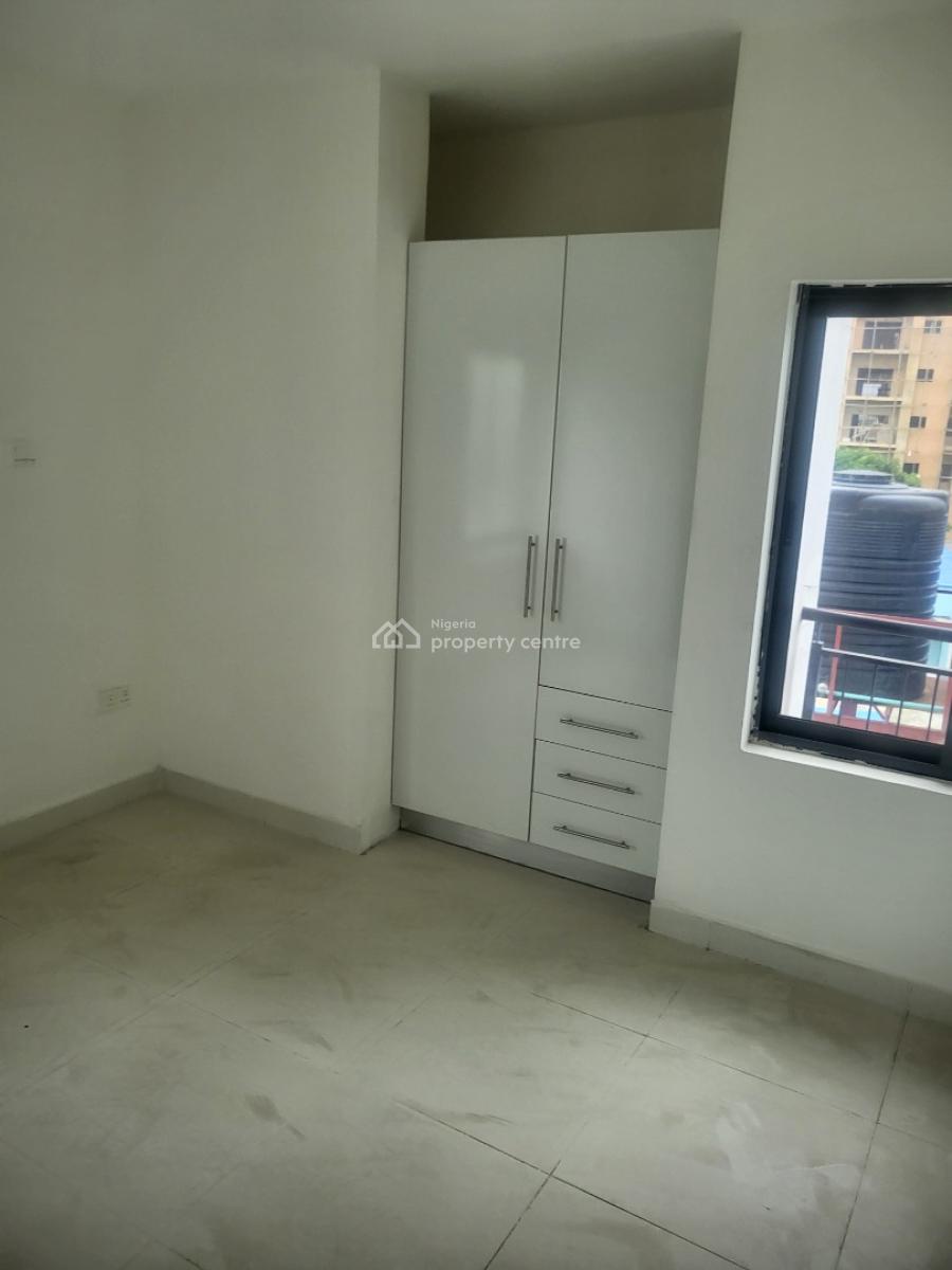 3 Bedrooms Flat Plus Bq, Off Obafemi Awolowo Road, Alausa, Ikeja, Lagos, Flat / Apartment for Rent