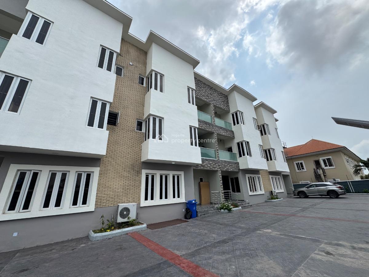 a Brand New 4 Bedroom Terrace with Bq, Off Admiralty Way., Lekki Phase 1, Lekki, Lagos, Terraced Duplex for Rent