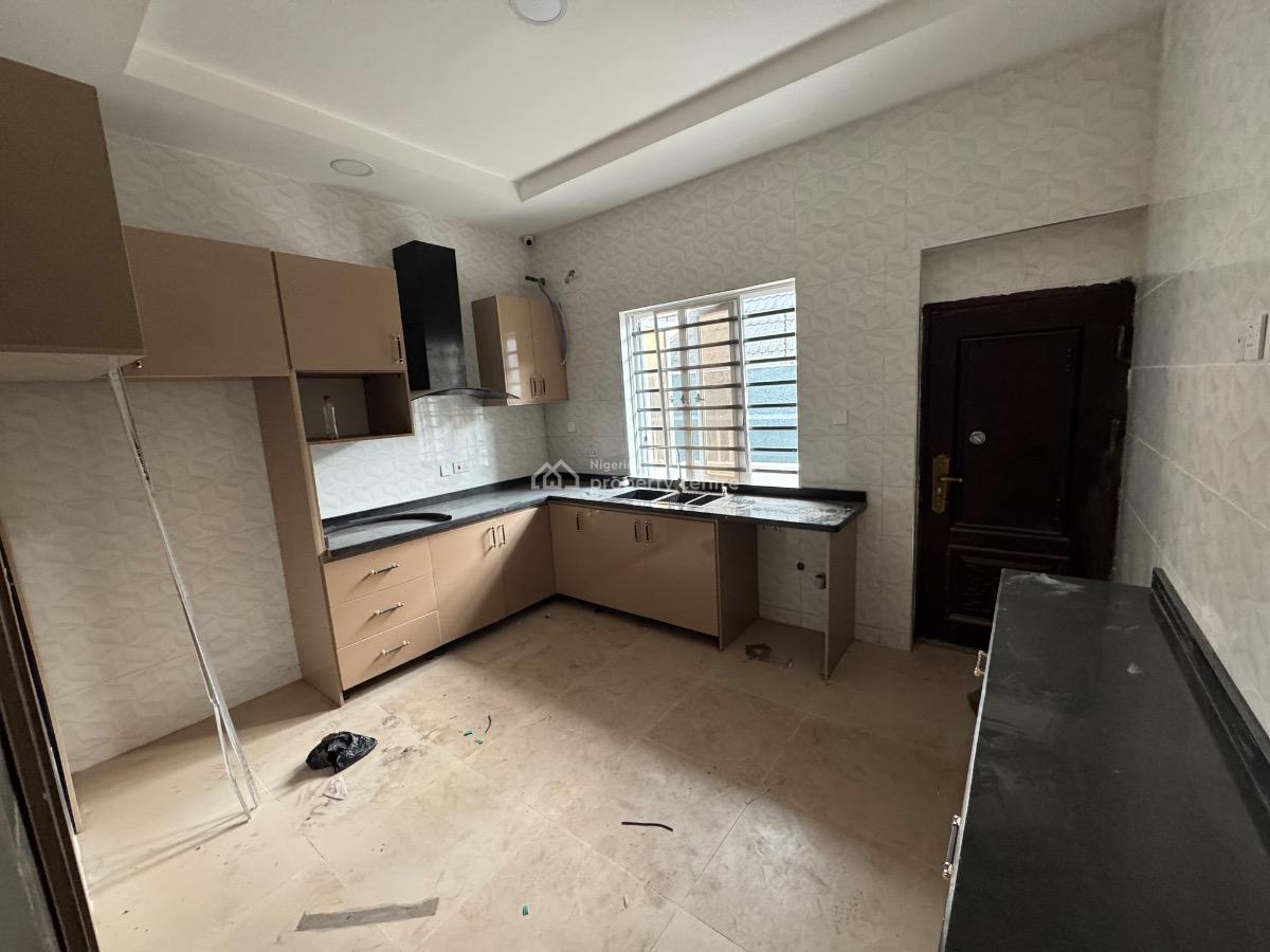 a Brand New 4 Bedroom Terrace with Bq, Off Admiralty Way., Lekki Phase 1, Lekki, Lagos, Terraced Duplex for Rent