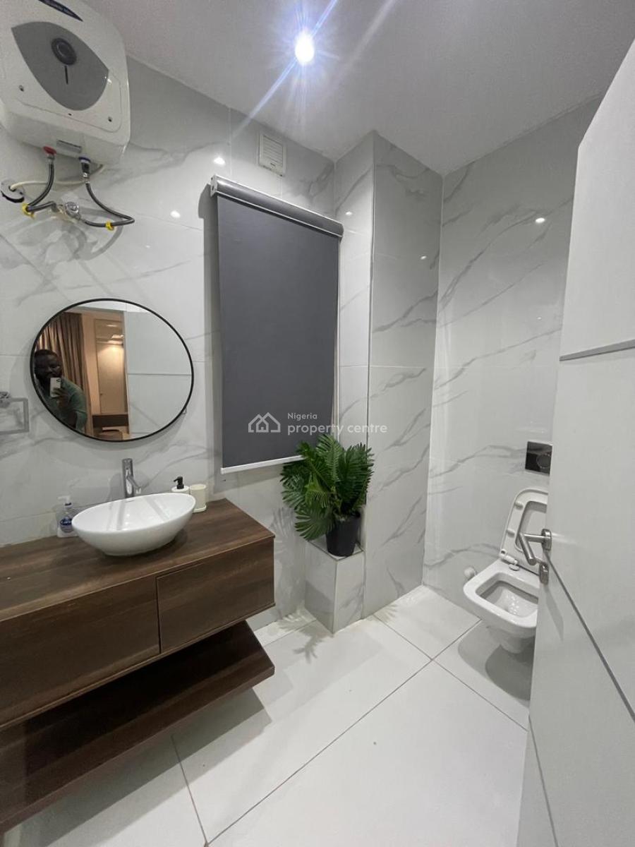 Spacious 4 Bedroom Apartment with Good Finishing in a Secured Environs, Banana Island Road, Ikoyi, Lagos, Flat / Apartment for Rent