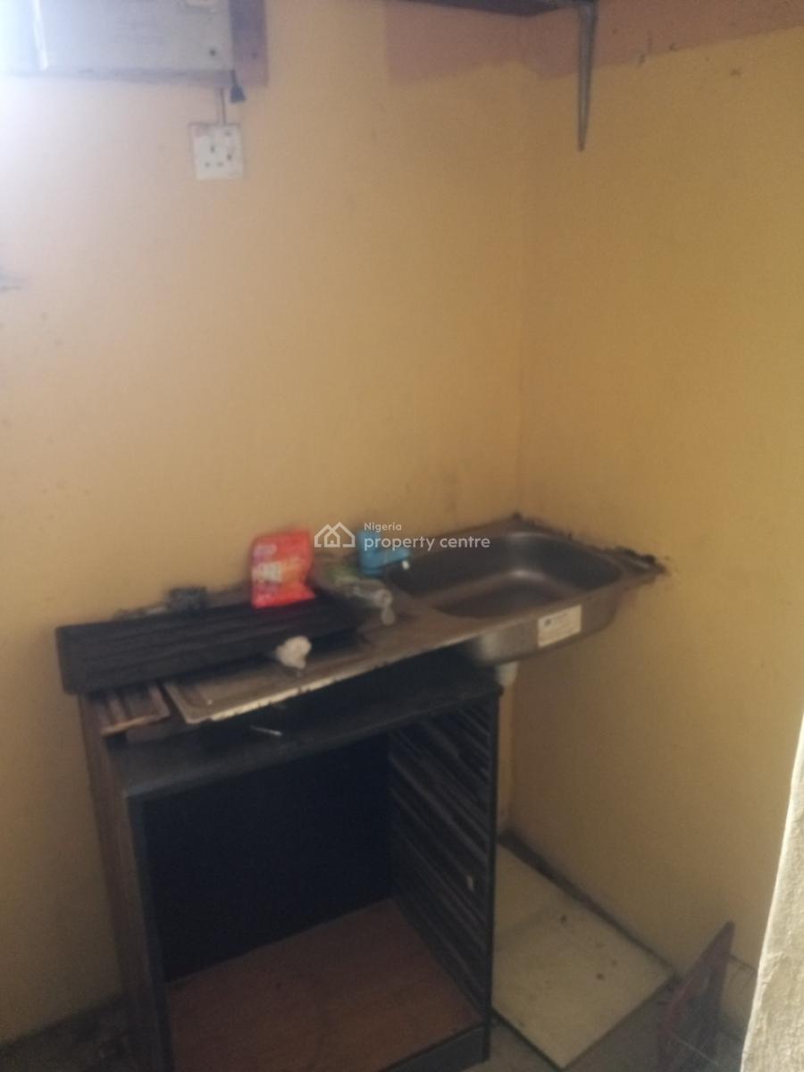 Mini Flat, Bode Thomas, Surulere, Lagos, Mini Flat (room and Parlour) for Rent